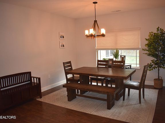 4th image of 1831 Sierra Ln