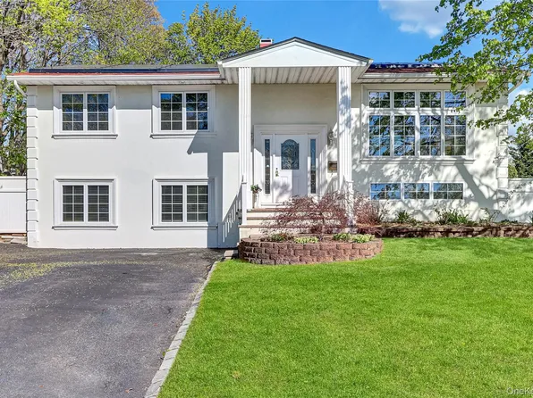 69 Ashland Drive, Kings Park, NY 11769