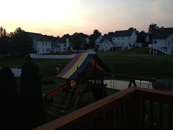5th image of 7 Cameron Ct
