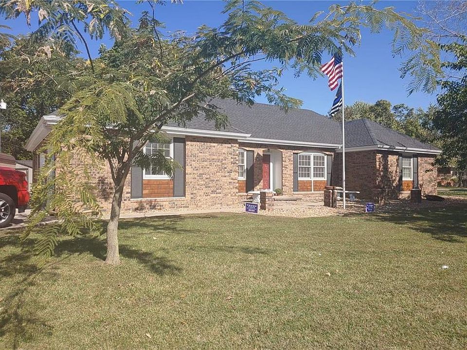 1st image of 1603 E Highland Dr