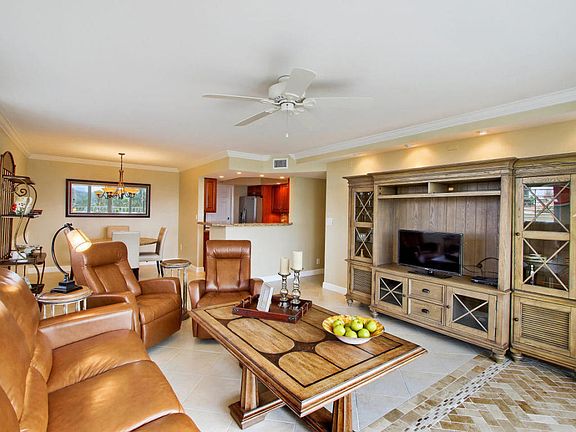 5th image of 630 Ocean Dr APT 508