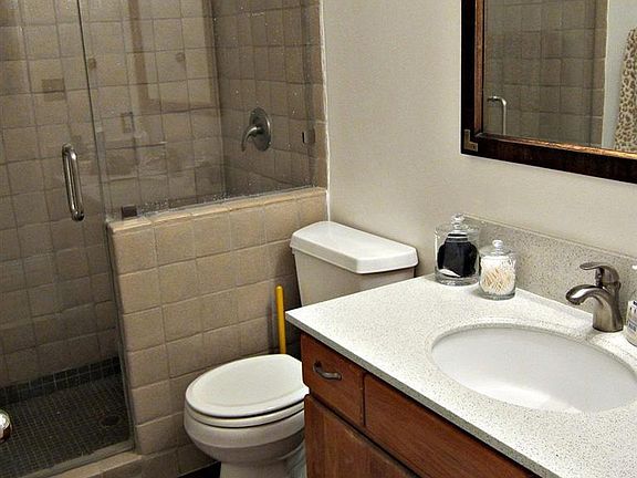 4th image of 1448 La Playa St #2