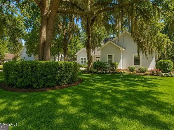 330 Cinder Hill Dr, Brunswick, GA 31523