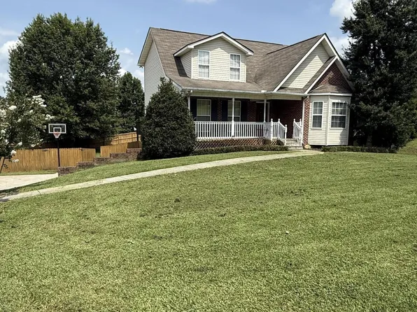 1468 Dewberry Ln, Sevierville, TN 37862