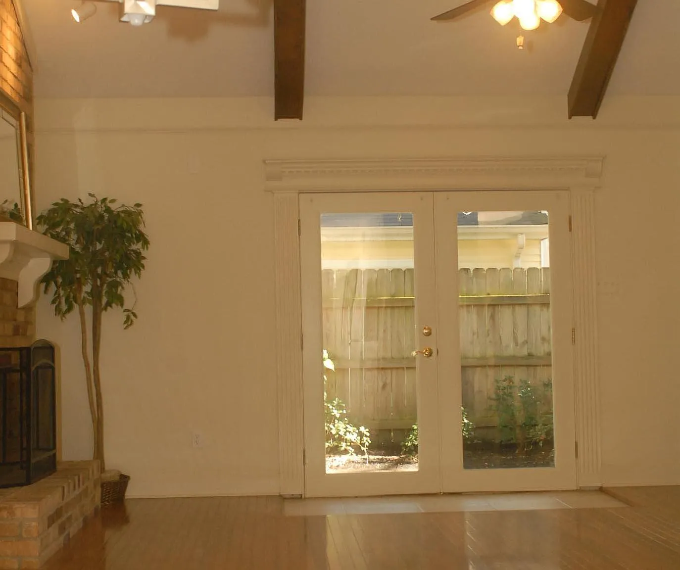 2 bed, 1018 sqft, $1,895 — Photo 3