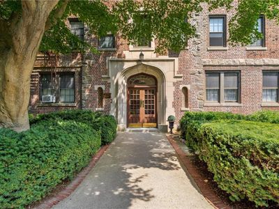 100 Parkway Road #5D, Bronxville, NY, 10708