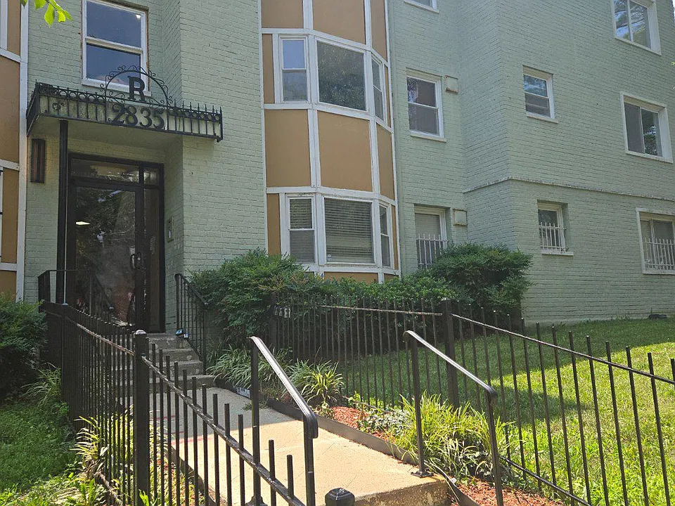 2835 Gainesville St SE #102