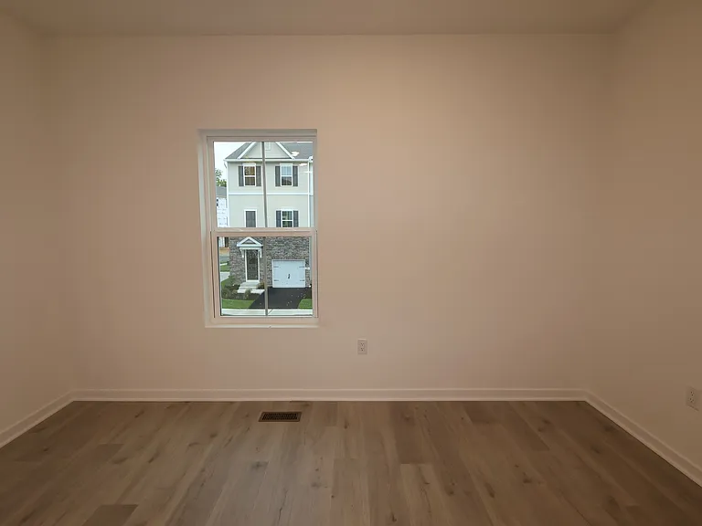 43 Basswood St — Photo 15