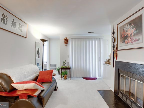 3rd image of 18110 Chalet Dr #12-201