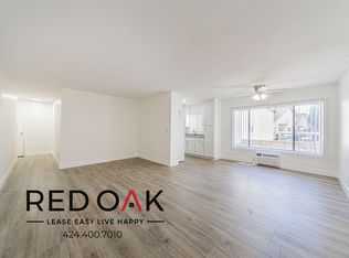 7502 Canby Ave #4, Reseda, CA 91335