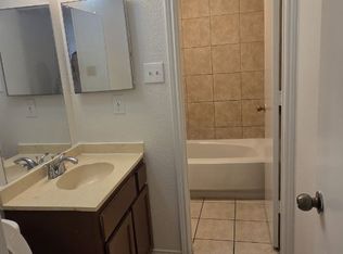 5809 Guildwood Dr, Arlington, TX 76017