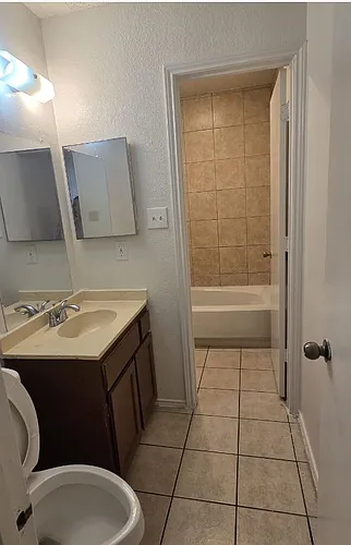 5809 Guildwood Dr Photo 1