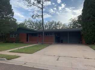 909 NW 12th Pl, Andrews, TX 79714