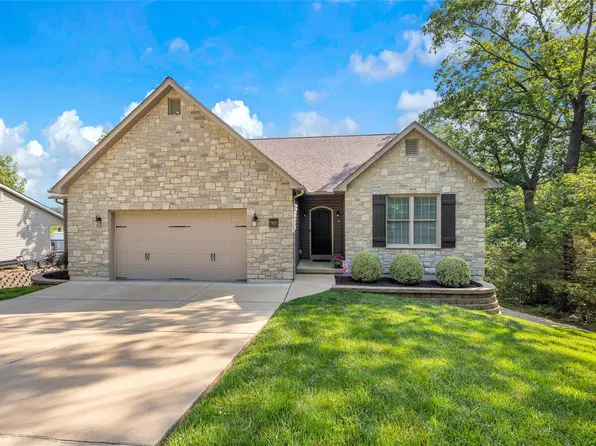 9425 E Vista Dr, Hillsboro, MO 63050