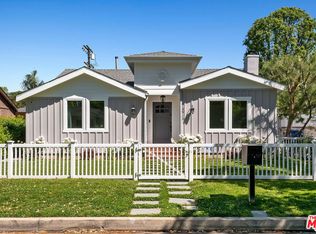13917 Peach Grove St, Sherman Oaks, CA 91423