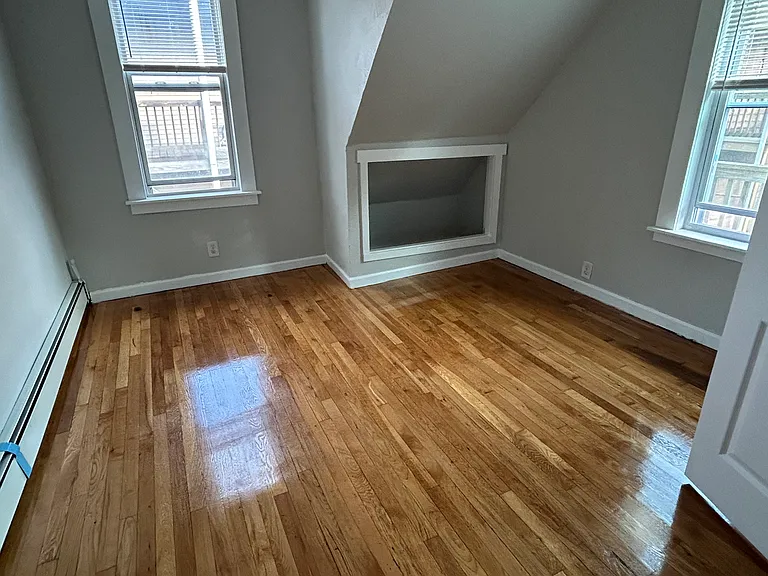 27 Warren Ave #3 — Photo 7