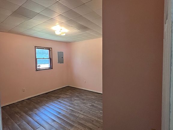 4th image of 3065 Saint Clair Hwy #1