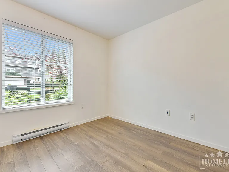 8168 136a St #52 — Photo 4