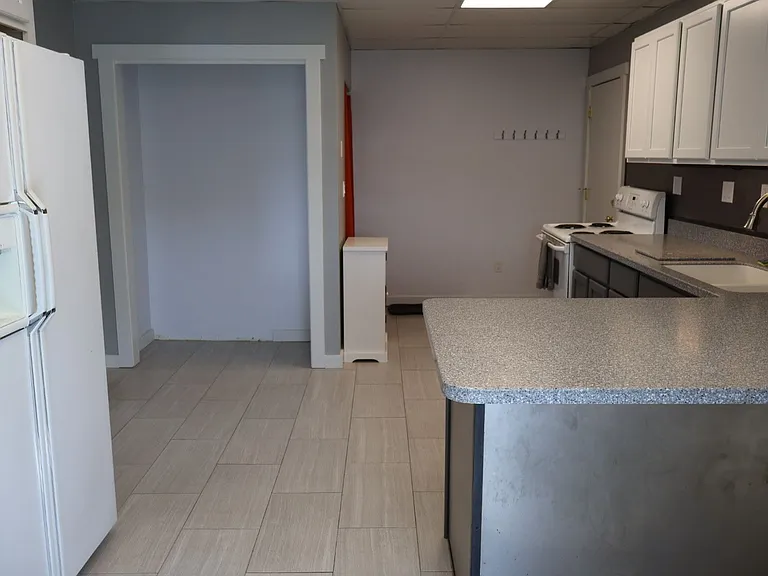 508C N Broadway Ave — Photo 5