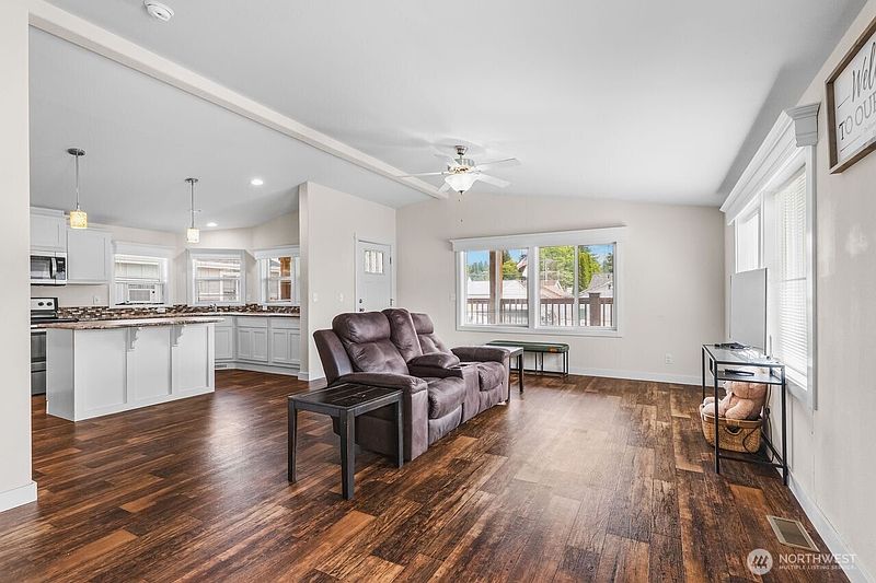 5th image of 120 L Street SE