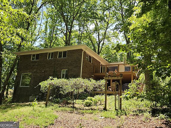 3rd image of 1146 Lakeshore Dr