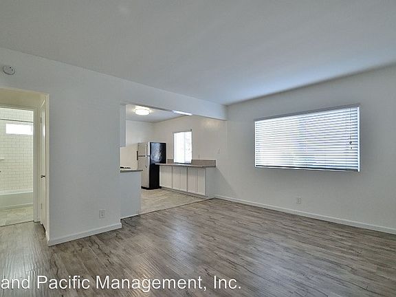 5th image of 1820 12th St APT 1