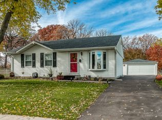 706 Belmont Ct, Romeoville, IL 60446