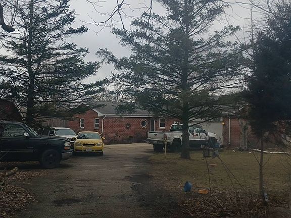 2nd image of 3085 S Wehr Rd