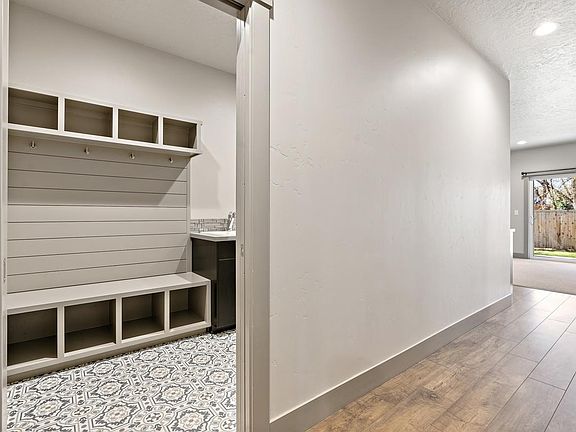 Utility room with built ins
