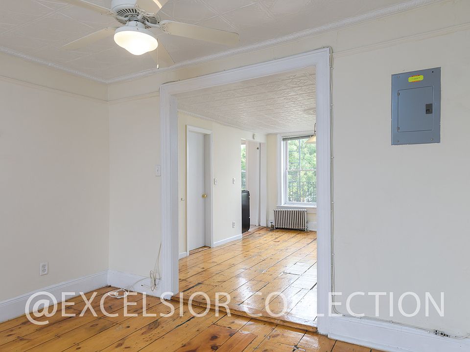 1st image of 93 Woodhull St #Top
