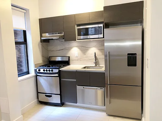 Rented by Stonehenge NYC LLC | media 10