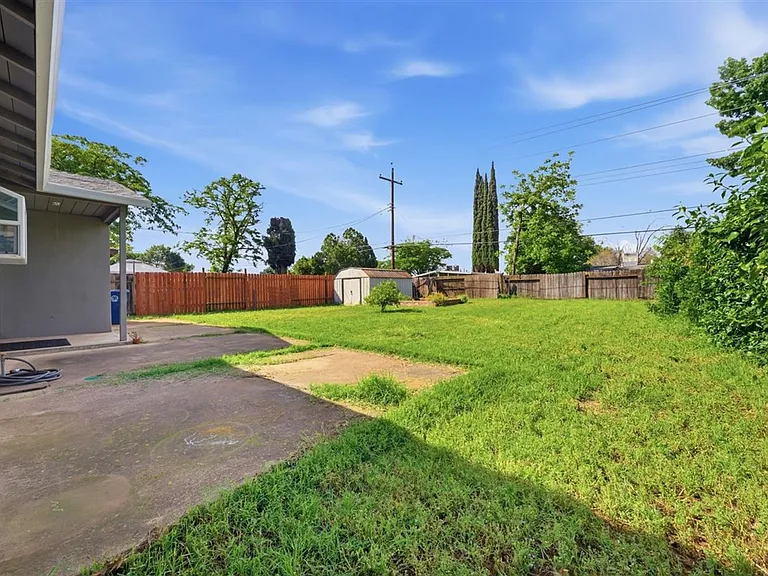 2612 Ribier Way — Photo 18
