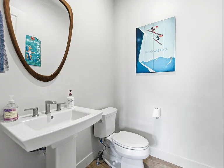 Main Floor- Powder Room