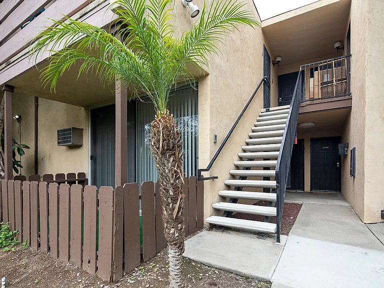 4841 Parks Ave #13 — Photo 4