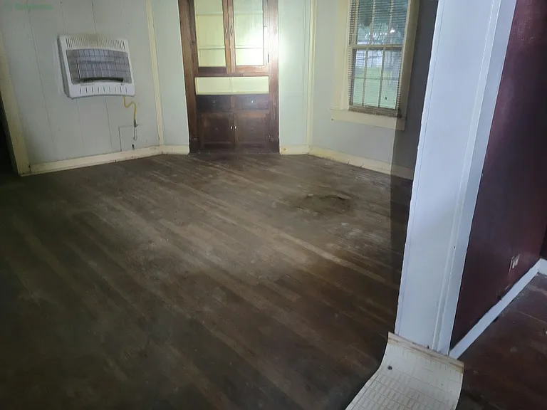 305 S Everett St — Photo 5