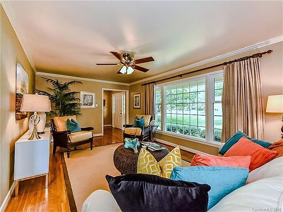 4th image of 814 Bridlepath Ln