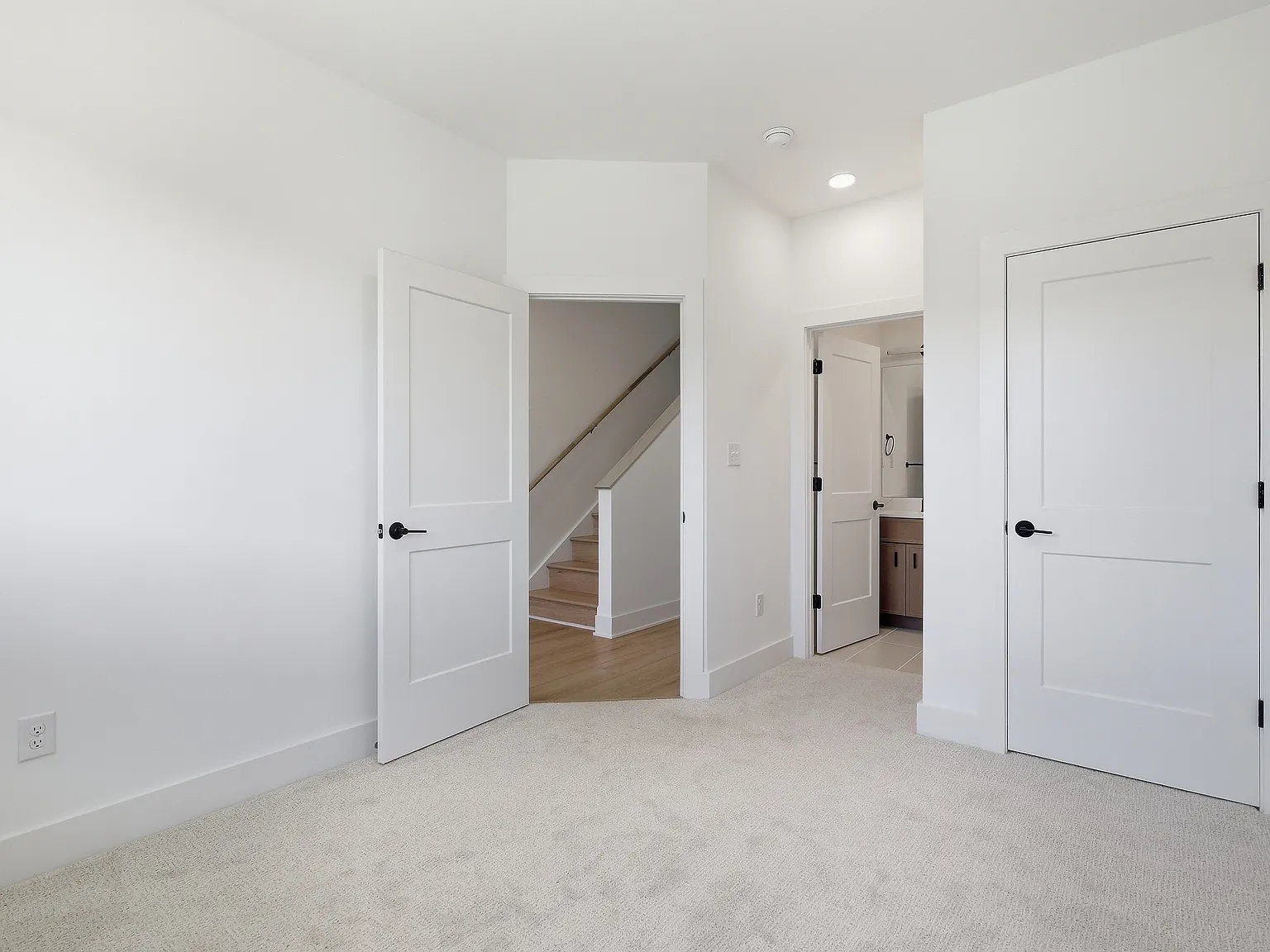 3 bed, 3.5 bath, 1662 sqft, $3,250 — Photo 4