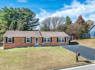 2612 Tulip Ln, Vinton, VA 24179