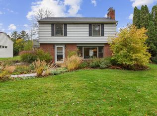 8325 N Poplar Dr, Fox Pt, WI 53217