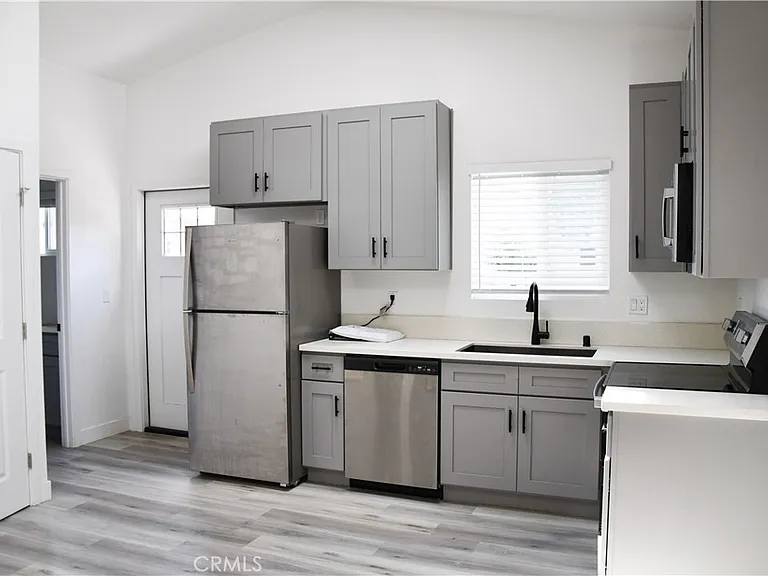 994 Valencia St #101 — Photo 5