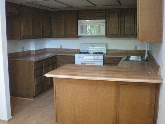 4th image of 21000 Bryant St APT 12