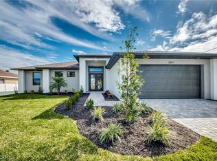 3407 SW 26th Place Cpe, Coral, FL 33914