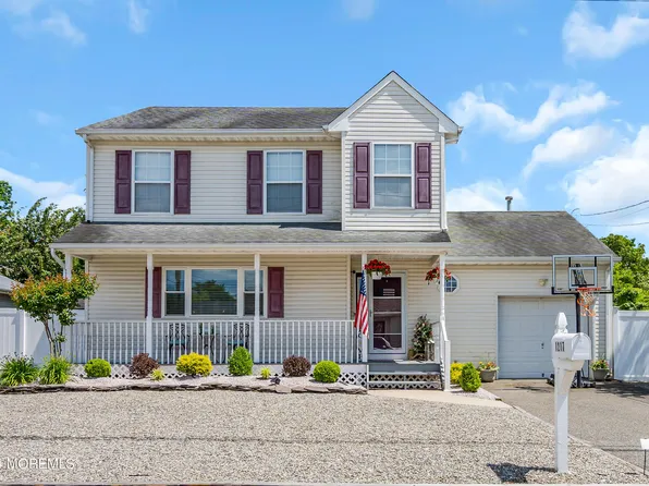 1217 Spray Avenue, Beachwood, NJ 08722