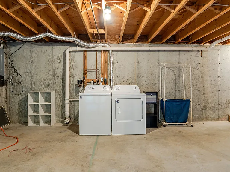 59 Boothby Ave — Photo 34