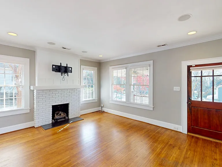 2100 Rozzelles Ferry Rd — Photo 6
