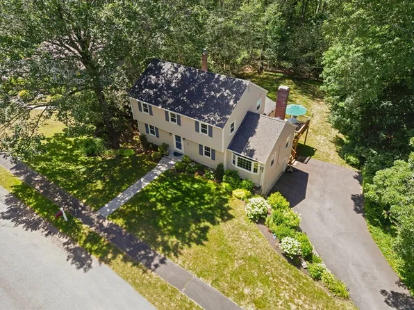 32 Towne Ln, Topsfield, MA 01983