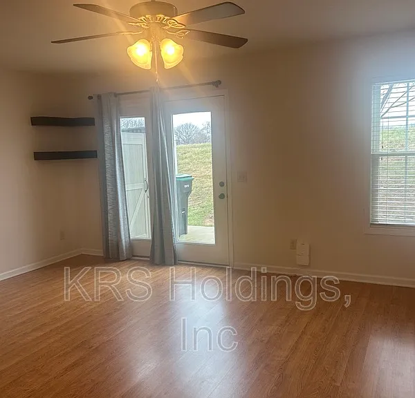 125 Joyce Dr — Photo 6