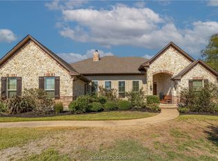 18200 Cantle Ct, College Station, TX 77845