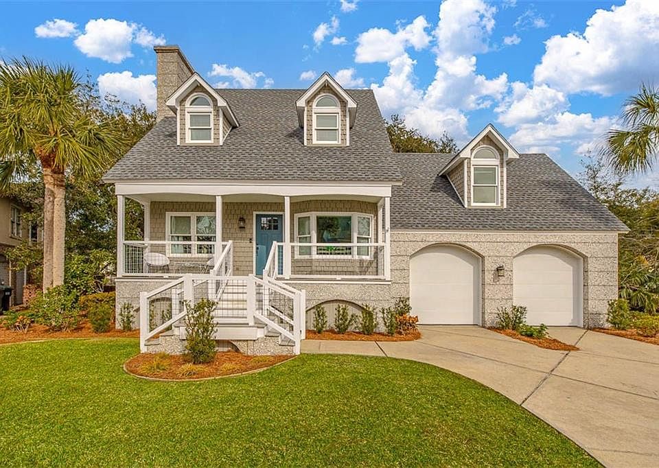 1st image of 108 Mews Cir