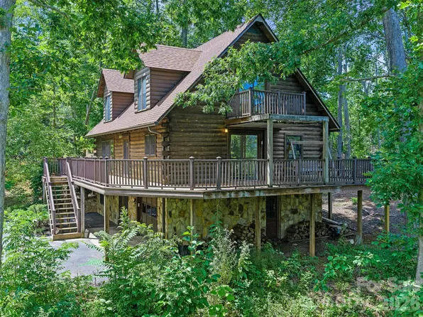 270 Dana Rd, Green Mountain, NC 28740